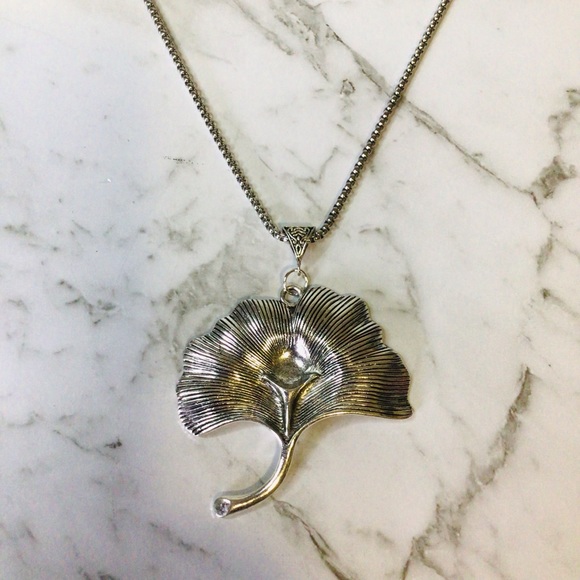 Gingko Leaf Pendant Sweater Necklace 